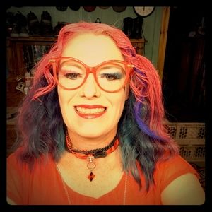 Meet your posher, Kris